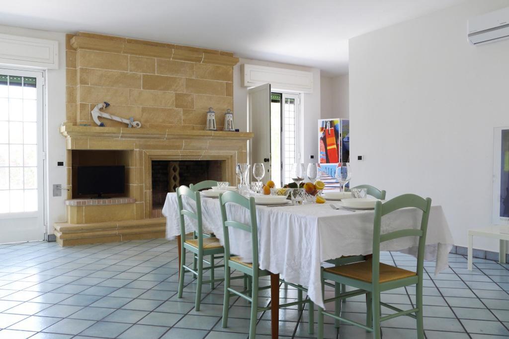 Villa Conca D'Oro กัลลีโปลี ห้อง รูปภาพ